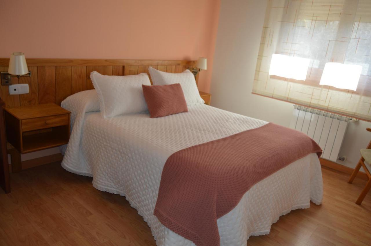 Hotel Restaurante Val Antas de Ulla Екстериор снимка