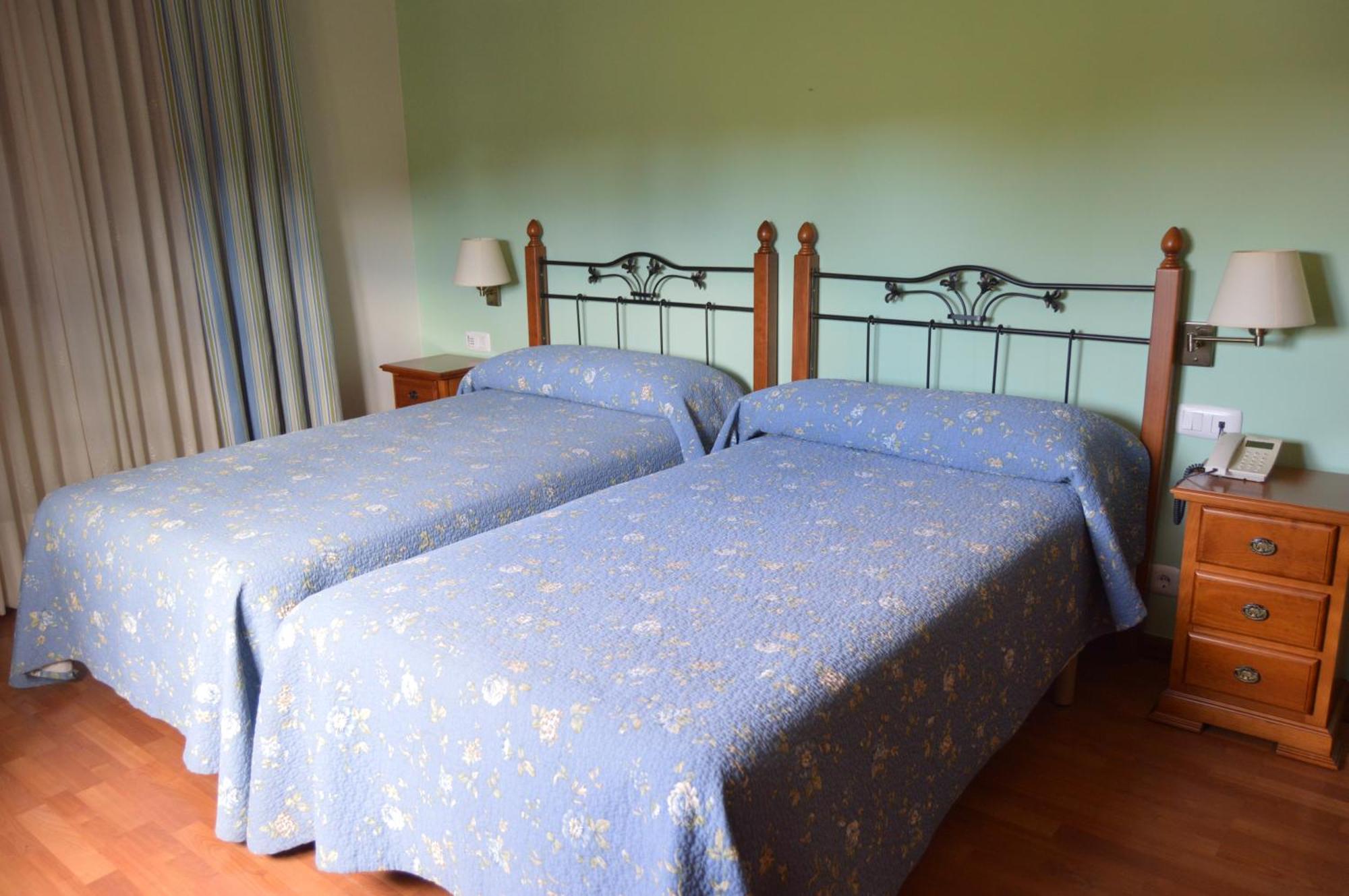 Hotel Restaurante Val Antas de Ulla Стая снимка